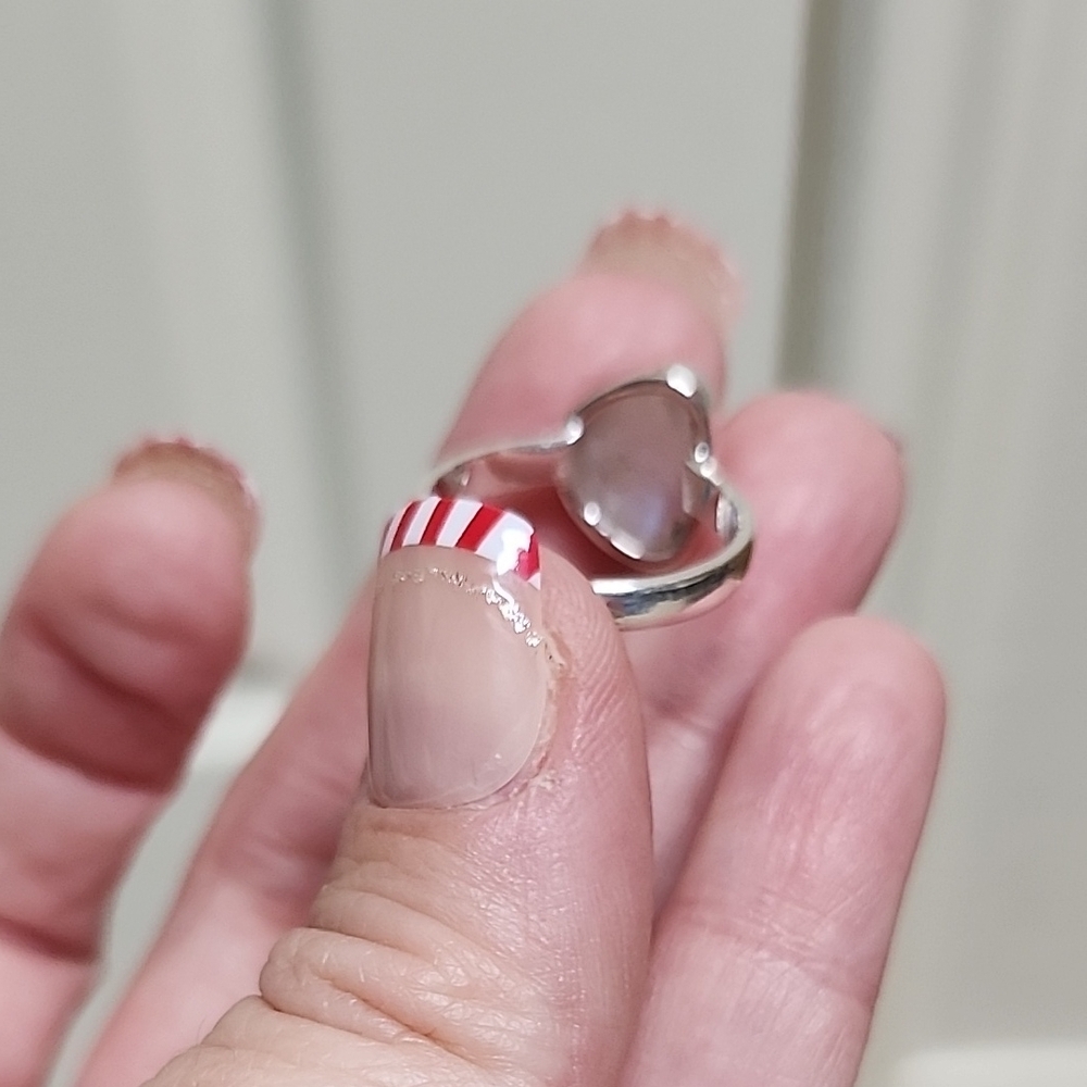 Elegant Silver Moonstone Ring - Picture 2 of 5